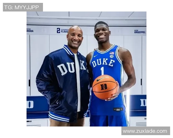 火力全开!考沃德三分雨击溃步行者防线 火力全开!考沃德三分雨击溃步行者防线