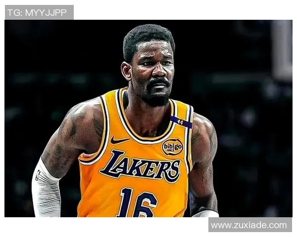 尼克·杨:快船比湖人更强,他们的两位球星都清楚自己的定位 尼克·杨:快船比湖人更强,他们的两位球星都清楚自己的定位